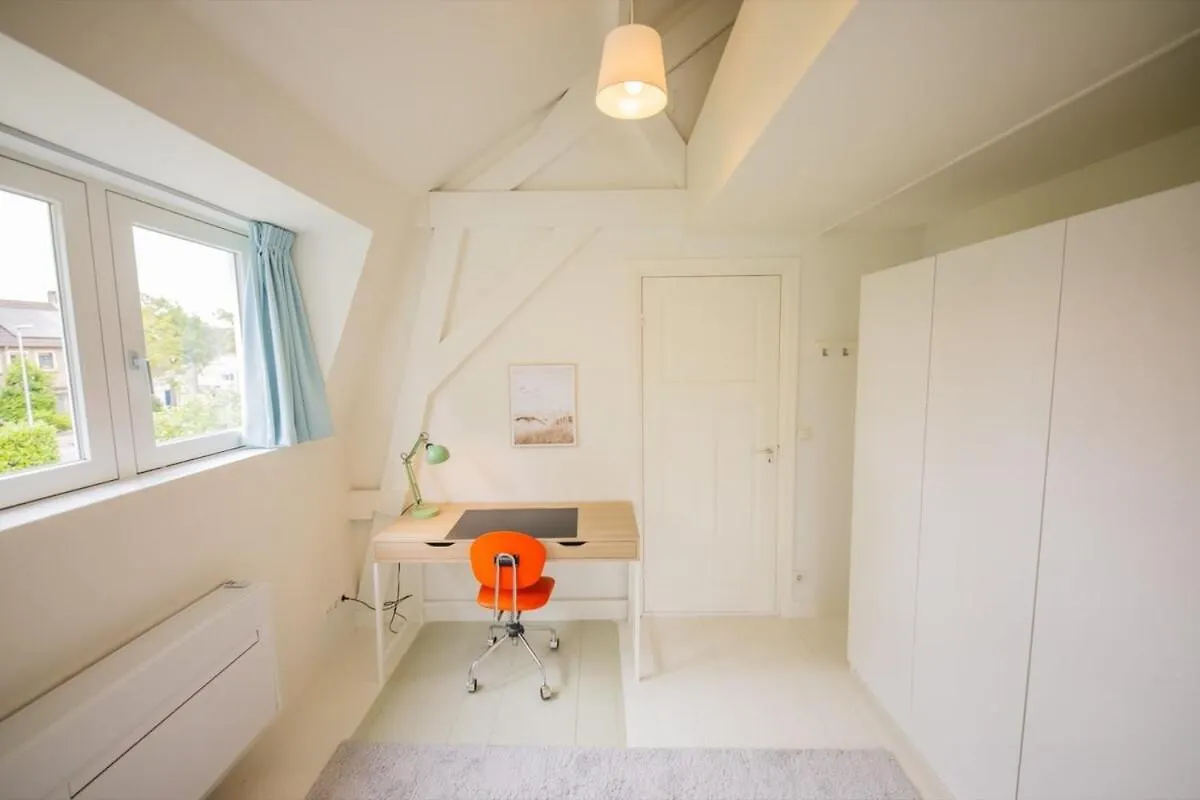 Fabulous 4 Bedroom Villa Eindhoven - Ks10 度假居