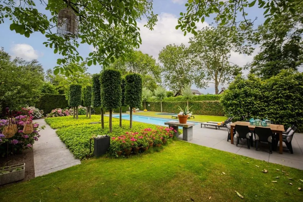 Fabulous 4 Bedroom Villa Eindhoven - Ks10 0*,  荷兰
