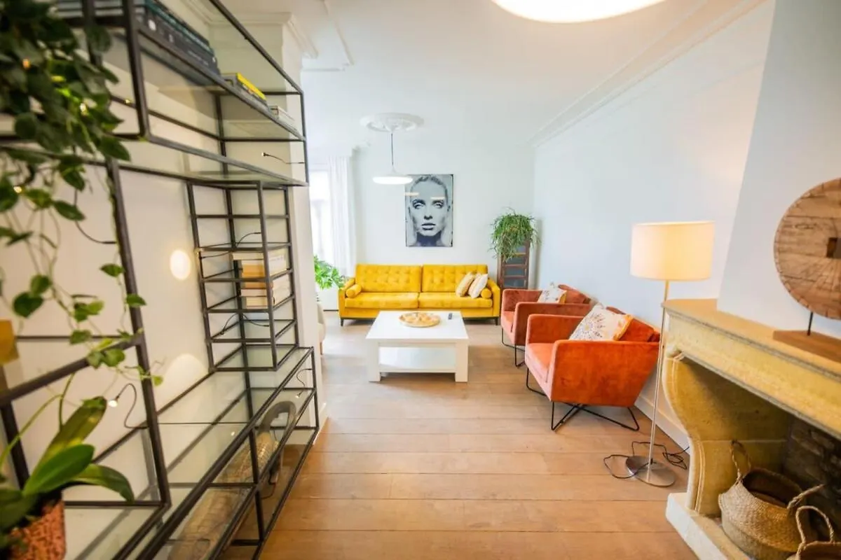 Fabulous 4 Bedroom Villa Eindhoven - Ks10