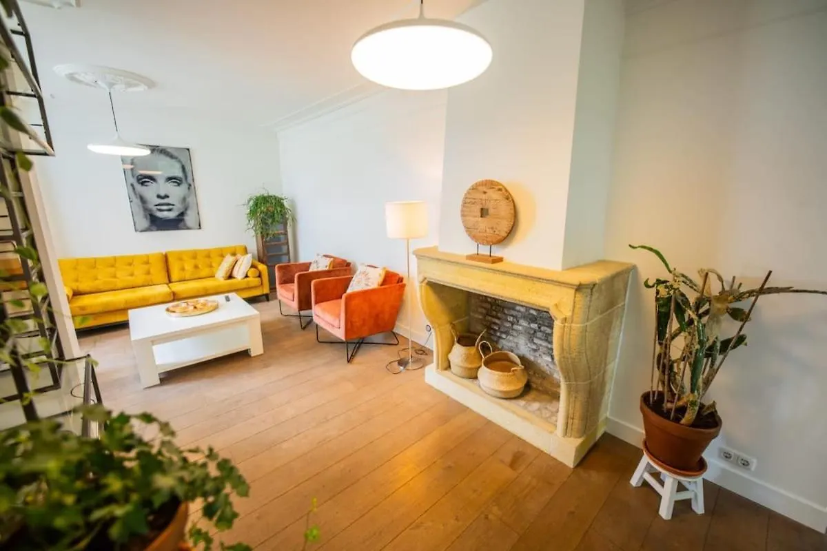 Fabulous 4 Bedroom Villa Eindhoven - Ks10 0*,  荷兰